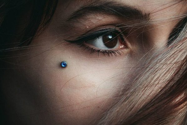 Пирсинг микродермал