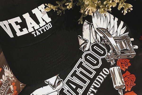 Ставайте яскравіші з послугами <br> тату, татуажу, пірсингу