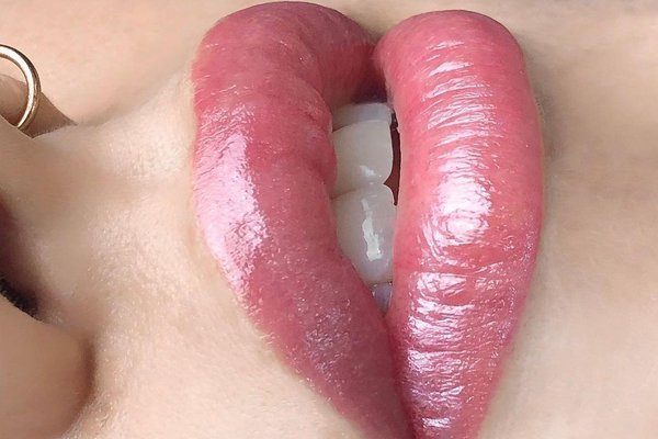 Professional permanent makeup services