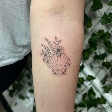 тату в стилі файн лайн