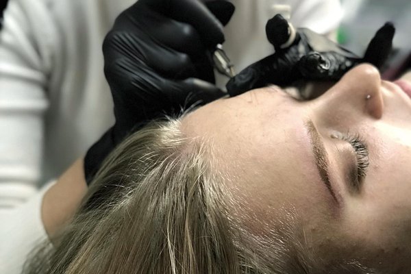 Навчання перманентного макіяжу в Херсоні