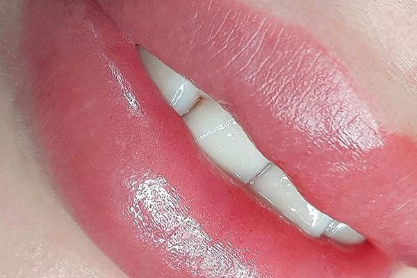 Professional permanent makeup services