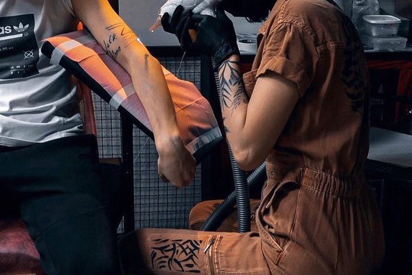 Видалення тату в Рівному