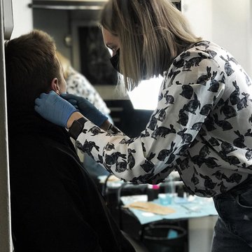 Обучение модификации тела в Киеве