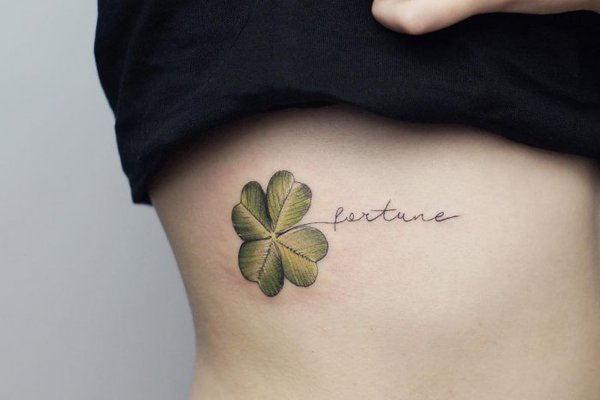 Тату ескізи з конюшиною