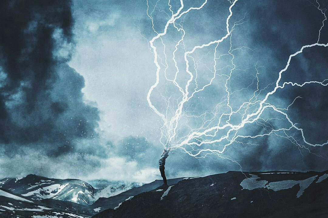 Тату ескізи блискавка