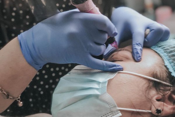 Чому татуаж необхідно робити в студії