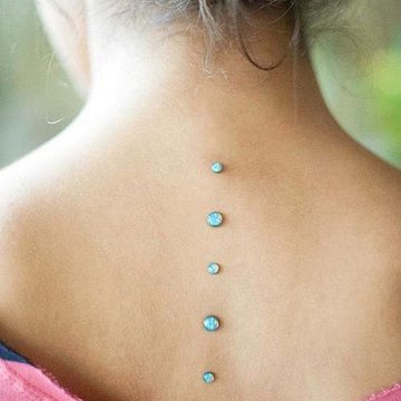 микродермал спины