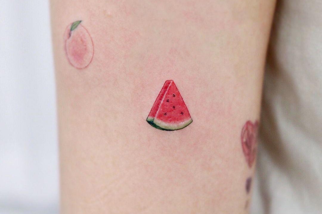 Тату-эскиз арбуз