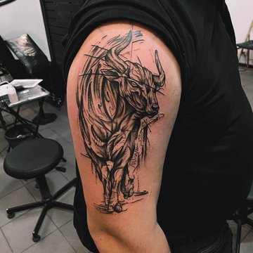 тату на плечі чоловічі