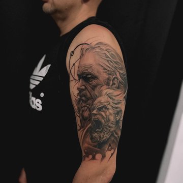 тату на плечі чоловічі