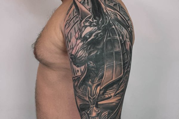 тату на плечі чоловічі