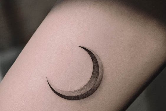 тату півмісяць значення ескіз