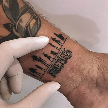 тату ван Піс значення ескіз