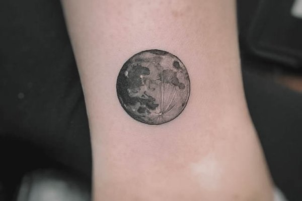 тату луна значение эскиз