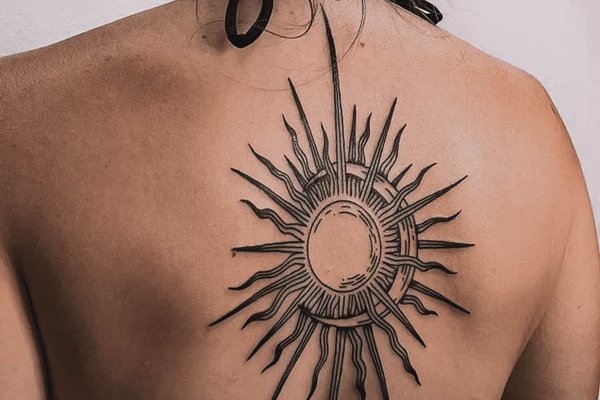 тату сонце і місяць значення ескіз