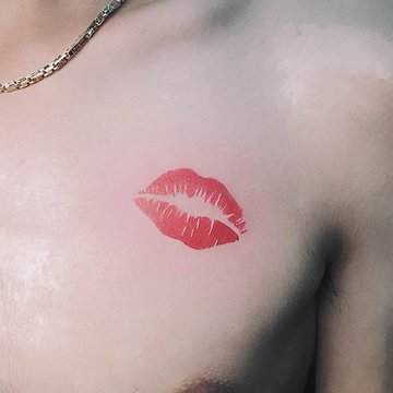 тату поцілунок значення ескіз