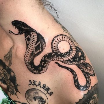 тату кобра значення ескіз