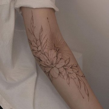 тату в стиле файн лайн