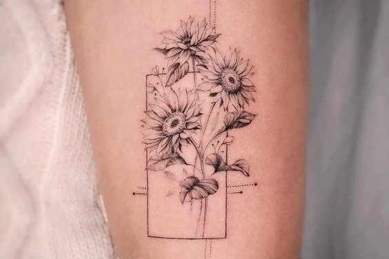 тату в стилі файн лайн