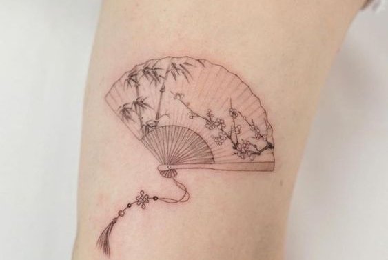 тату в стиле файн лайн