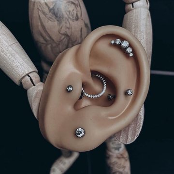 Навчання пірсингу у Сумах