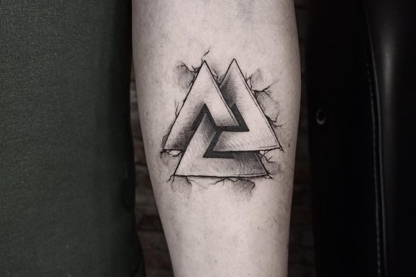 Татуировка Валькнут