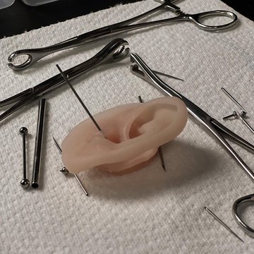 Навчання пірсингу в Борисполі