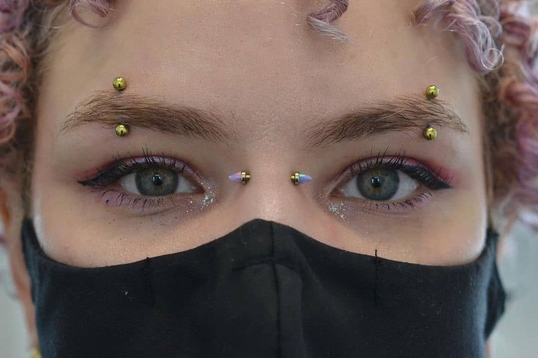 Пірсинг обличчя