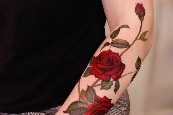 значение тату роза