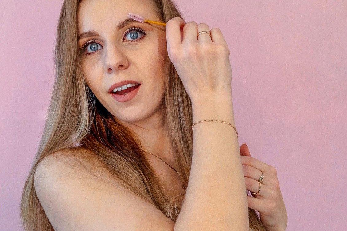 уход после татуажа бровей