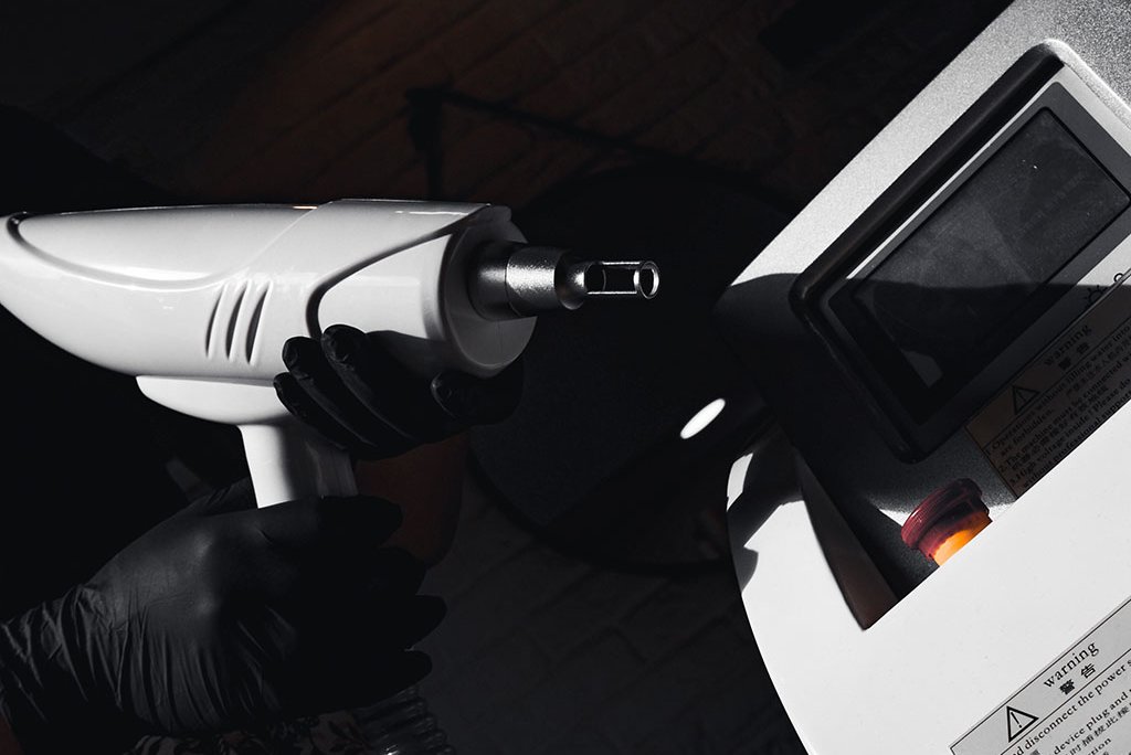 Видалення перманентного макіяжу в Нікополі