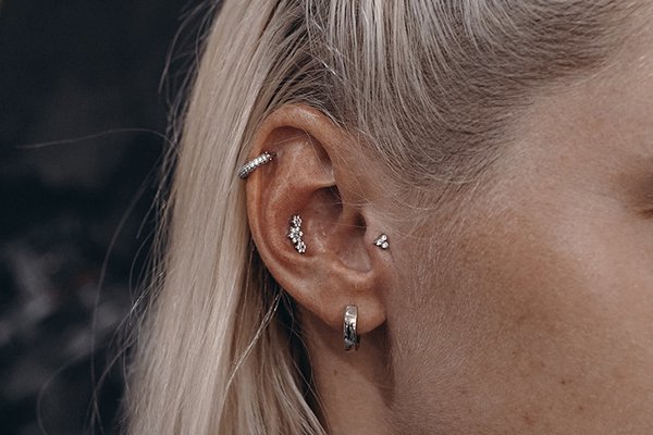 Пирсинг индастриал