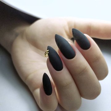 пирсинг на матовых ногтях