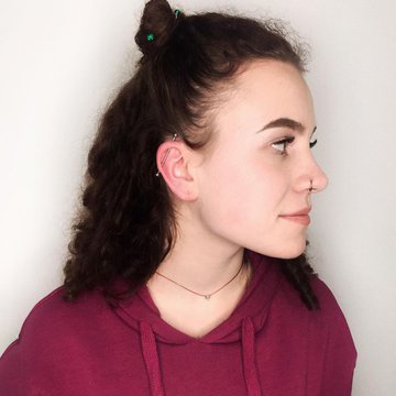 Навчання пірсингу в Харкові