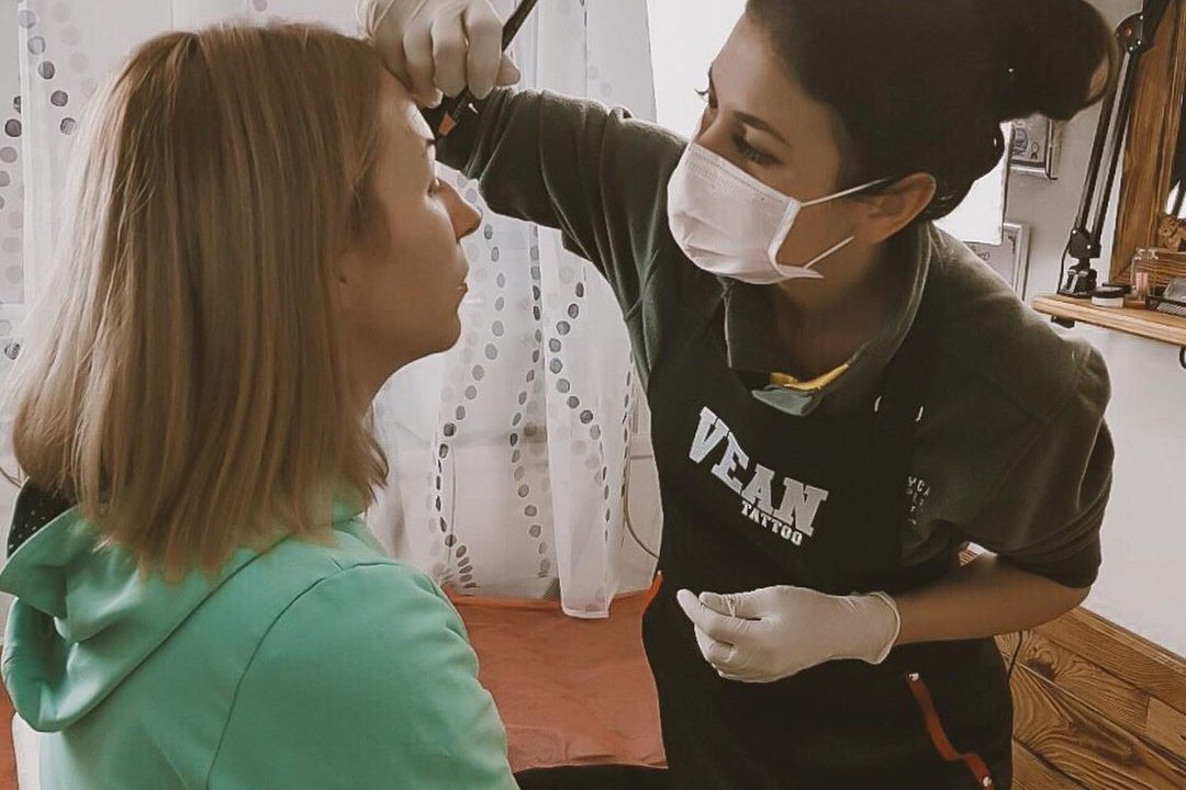 Обучение перманентному макияжу в Херсоне