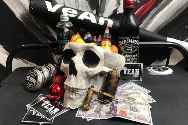 Ставйте яскравими та стильними <br> разом з командою "VeAn"