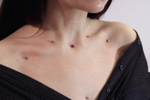 Пирсинг микродермал