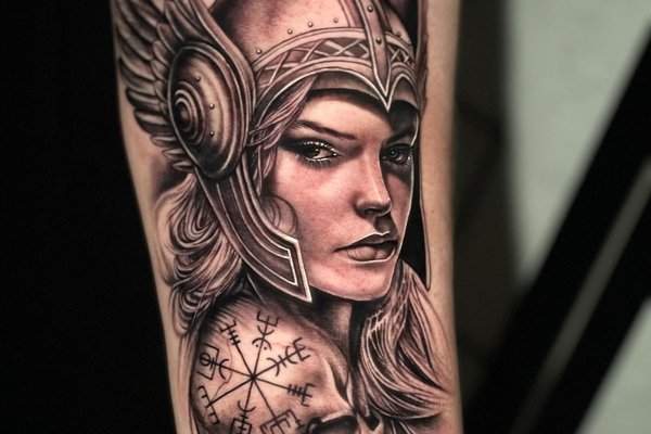 татуировка Валькирия