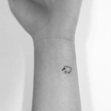 татуировка минимализм