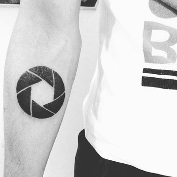 Тату-эскиз объектив