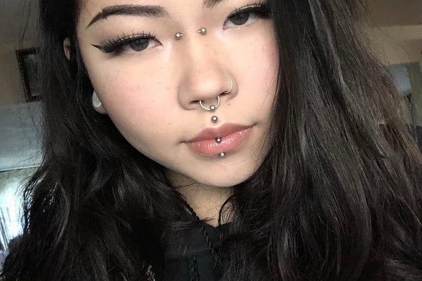 Пирсинг губы