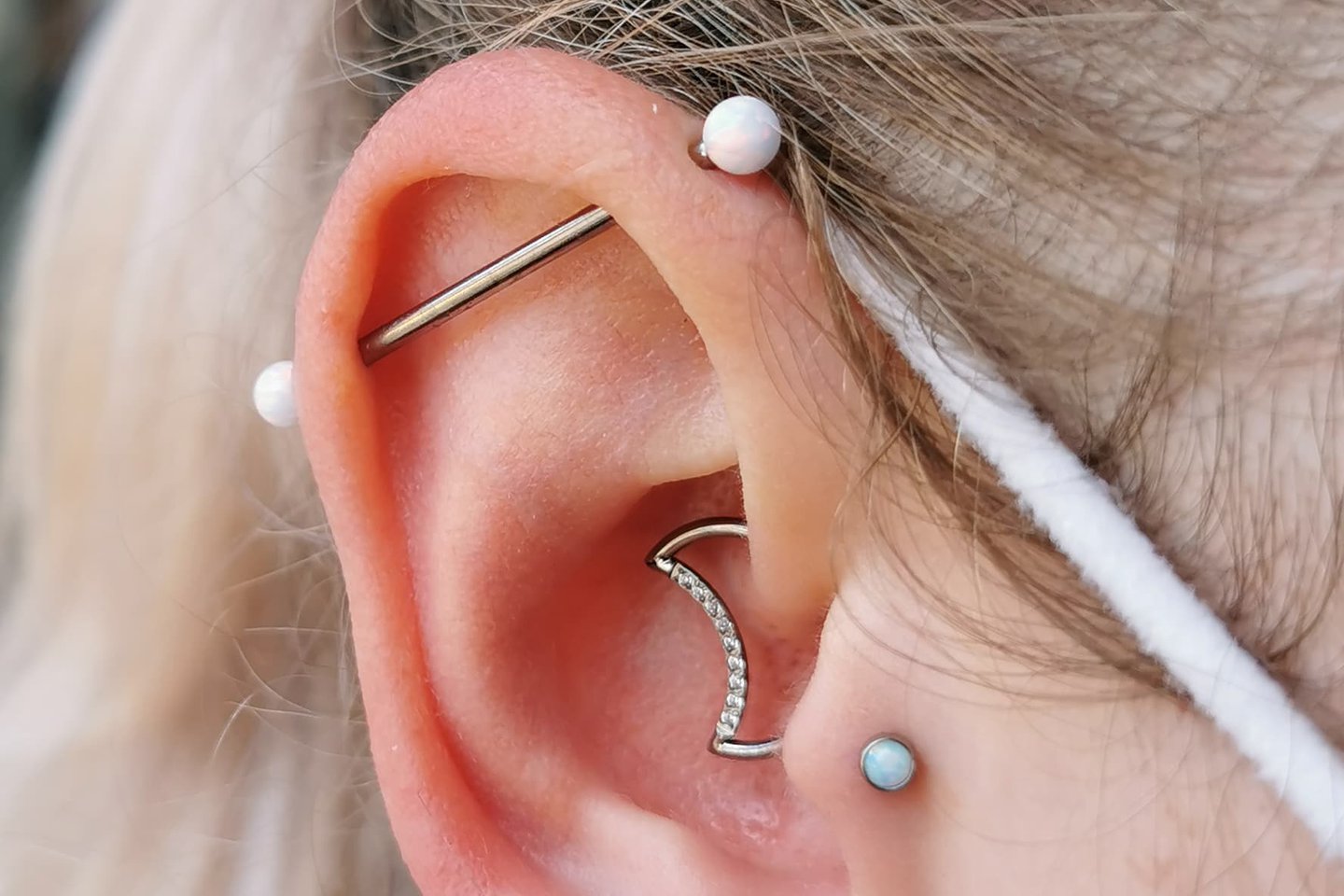 Пірсинг індастріал