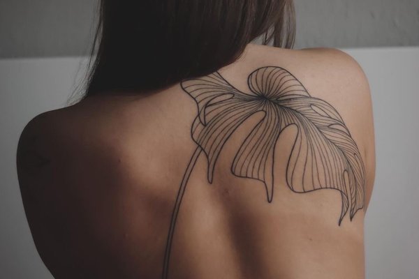 Жіночі татуювання на спині