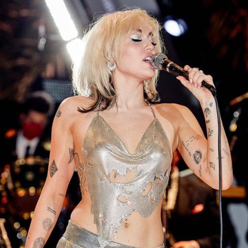 Тату Майлі Сайрус