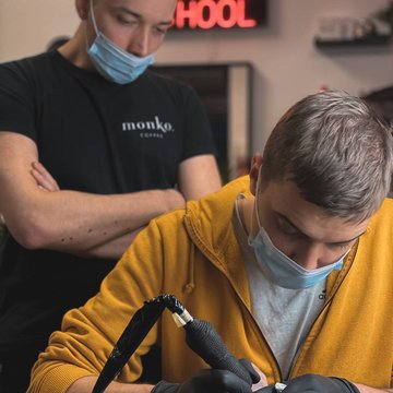 Навчання татуюванню в Дніпрі