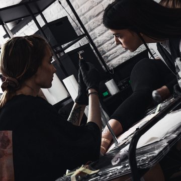 Навчання татуюванню в Києві