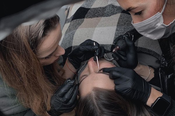Permanent Makeup Training in Dubno