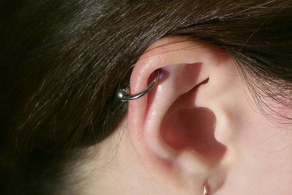 Пірсинг хелікс