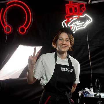 тату-майстер на виїзді